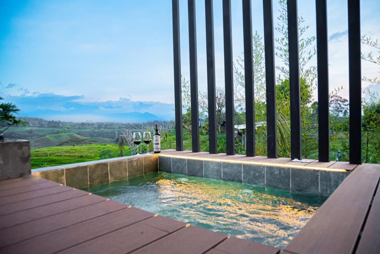 Ecohotel Monte Tierra Habitaciones Y Glamping Филандия Экстерьер фото