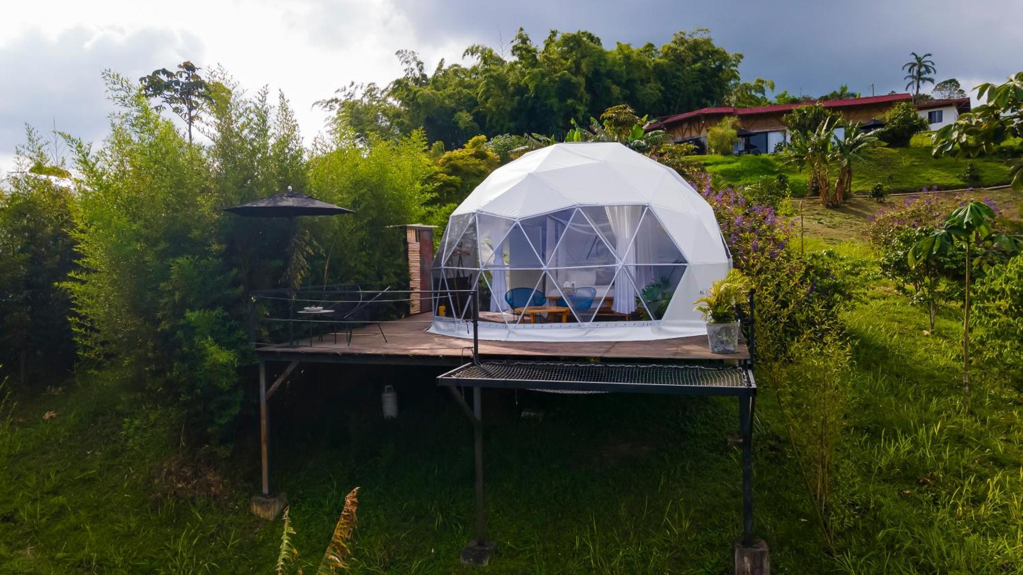 Ecohotel Monte Tierra Habitaciones Y Glamping Филандия Экстерьер фото