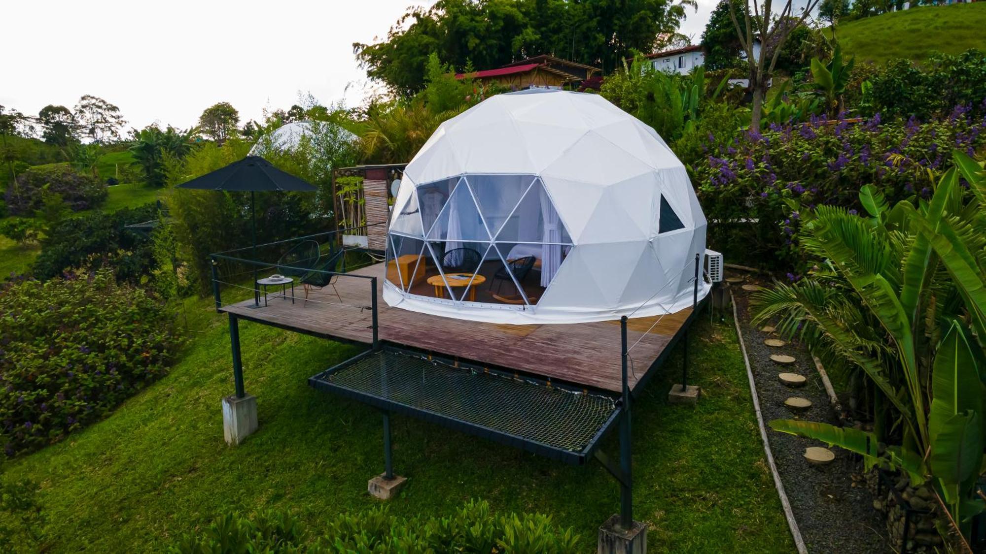 Ecohotel Monte Tierra Habitaciones Y Glamping Филандия Экстерьер фото